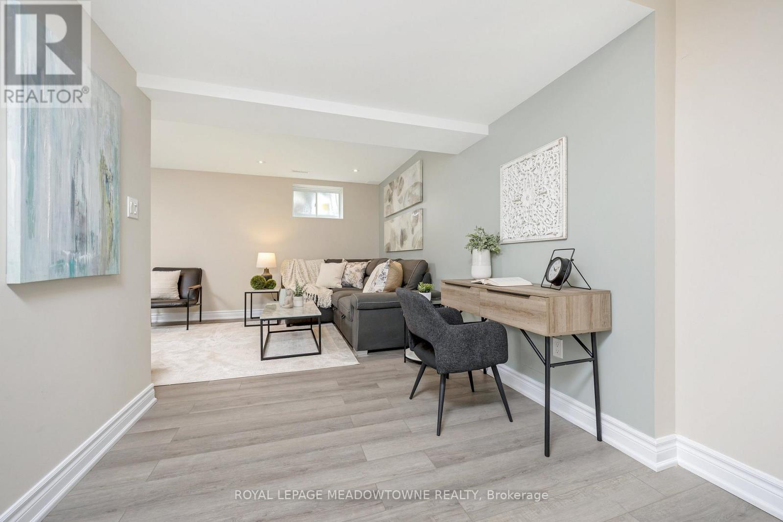 Photo 32 of 324 Severn Drive, Guelph ON