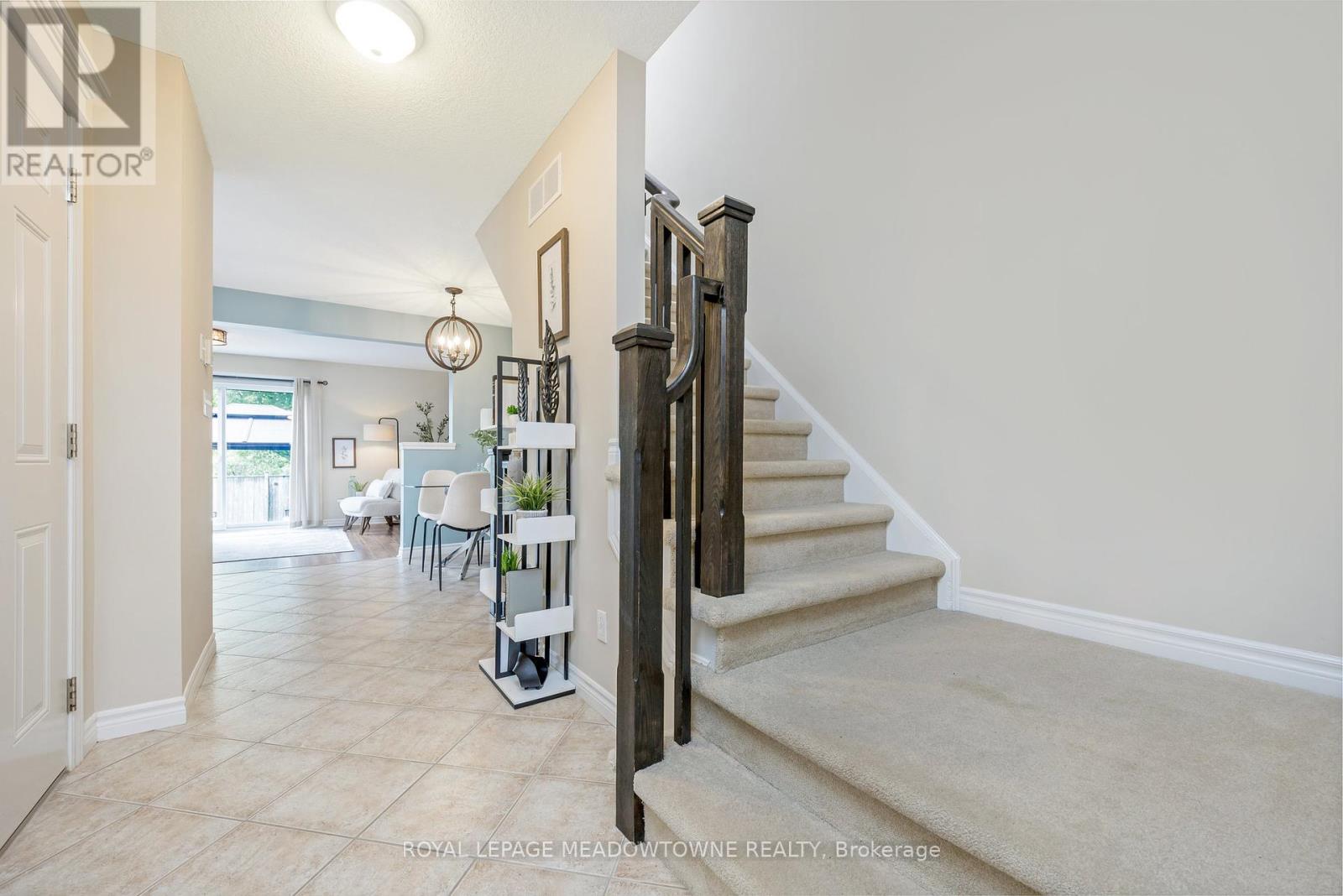 Photo 8 of 324 Severn Drive, Guelph ON