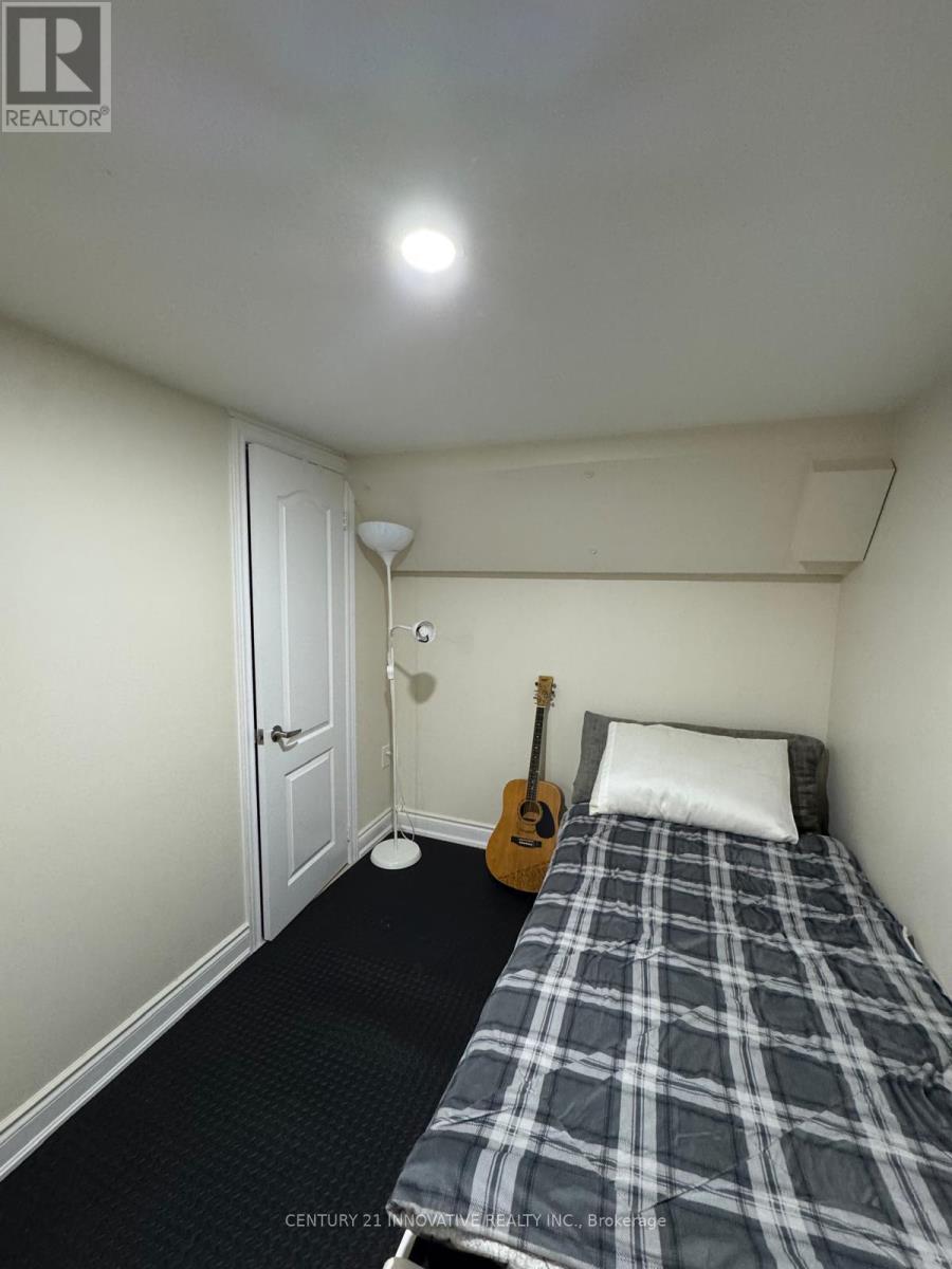 Photo 15 of 735 Parkview Crescent, Cambridge ON