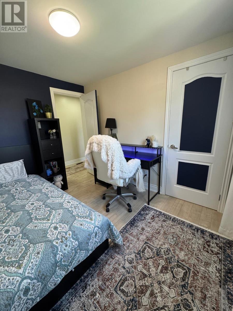 Photo 23 of 735 Parkview Crescent, Cambridge ON