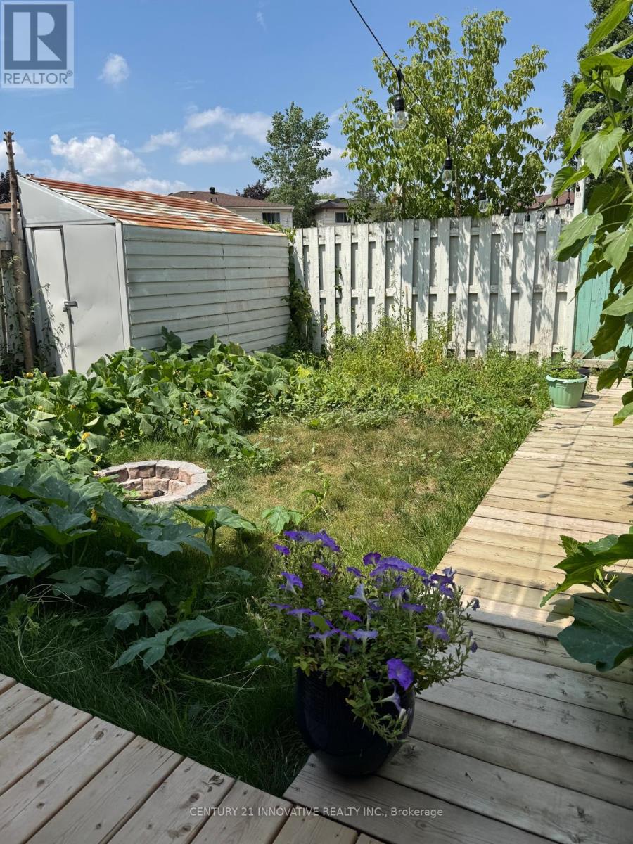 Photo 30 of 735 Parkview Crescent, Cambridge ON