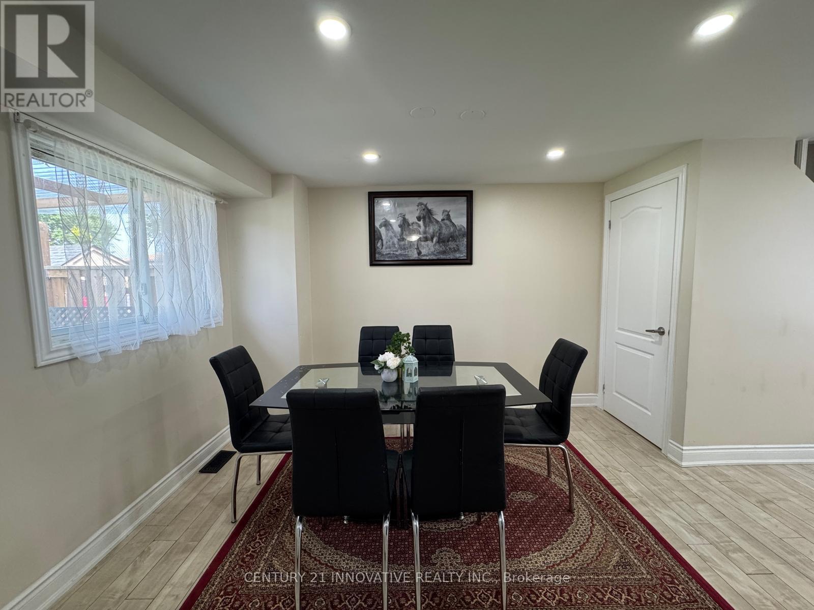 Photo 8 of 735 Parkview Crescent, Cambridge ON