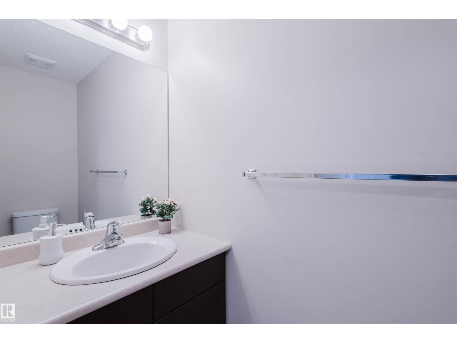 Photo 16 of 656 171 St Sw, Edmonton AB