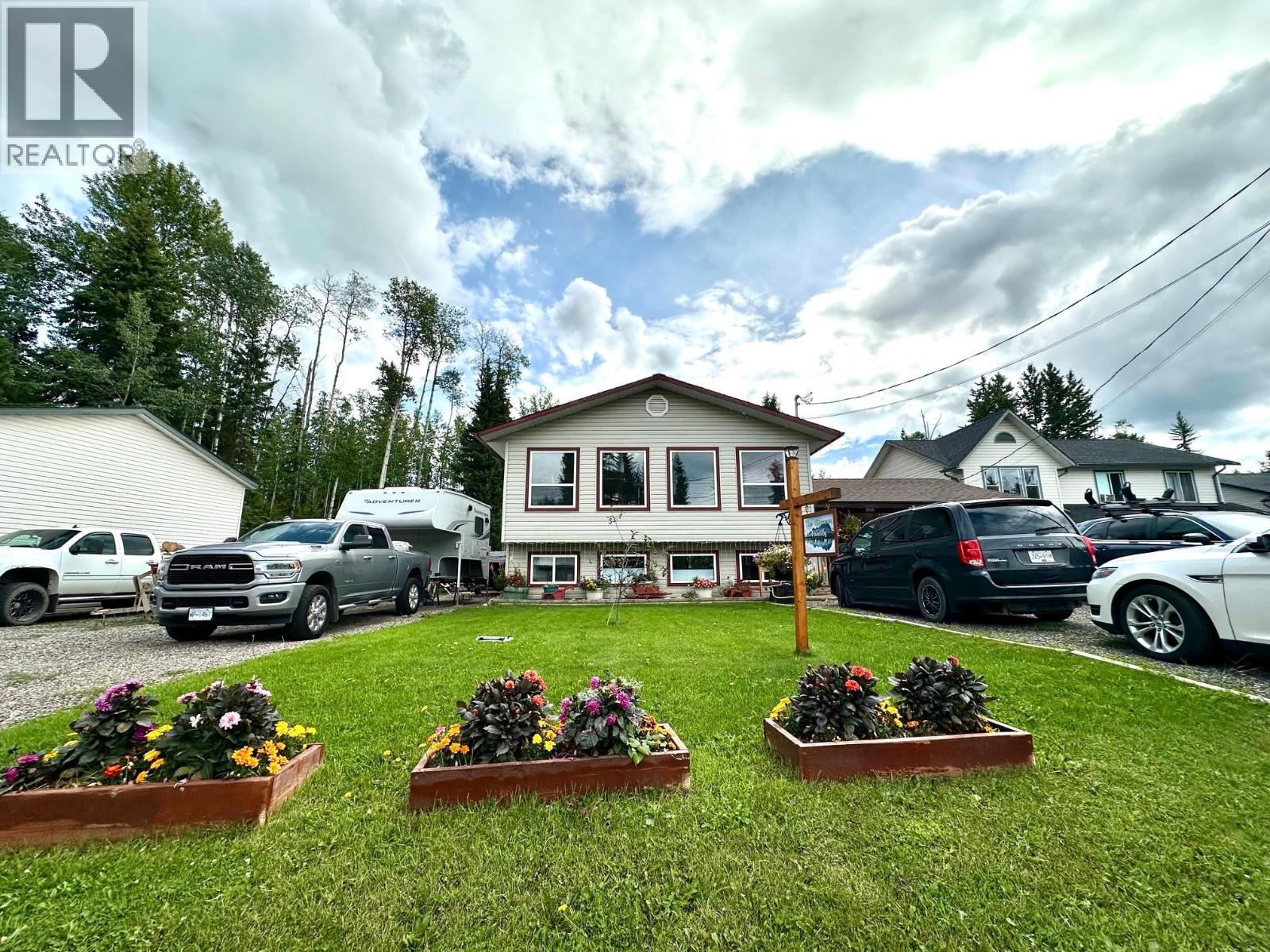 1465 WILLOW Street, Telkwa
