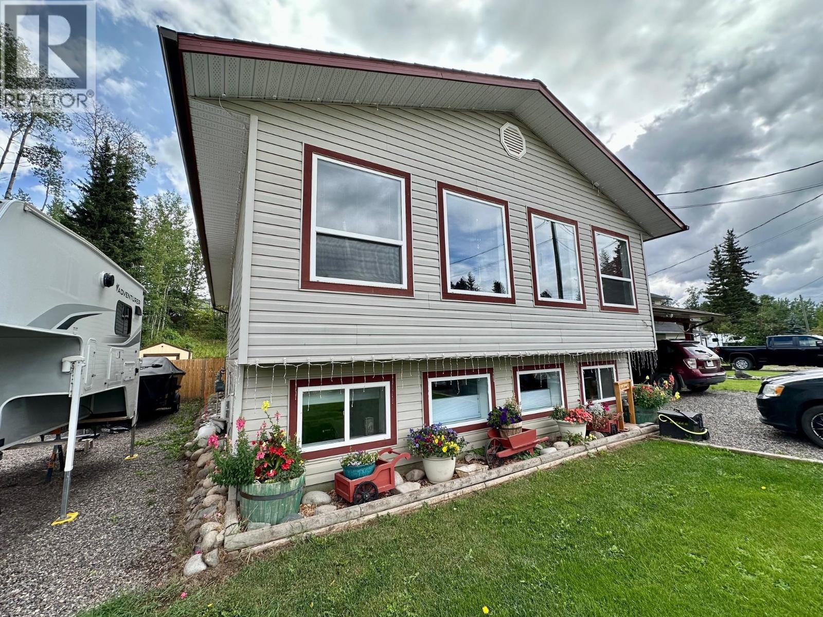 1465 WILLOW STREET, Telkwa
