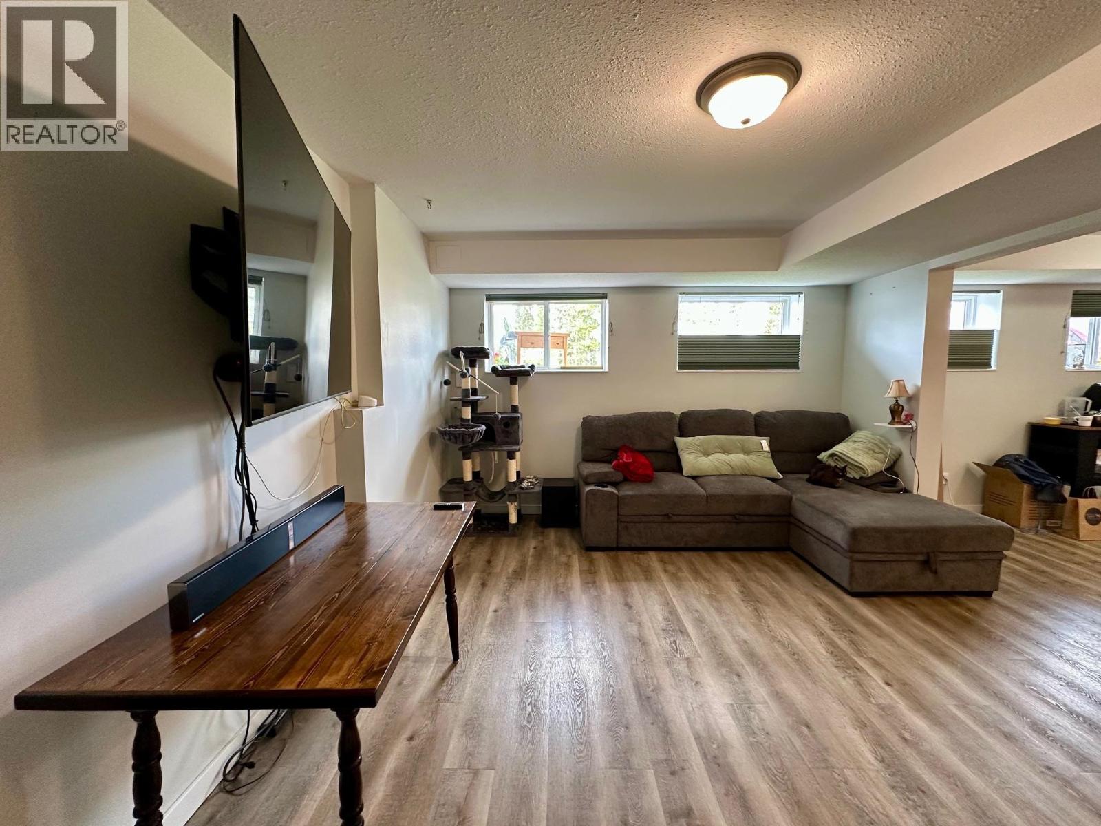 1465 WILLOW STREET, Telkwa