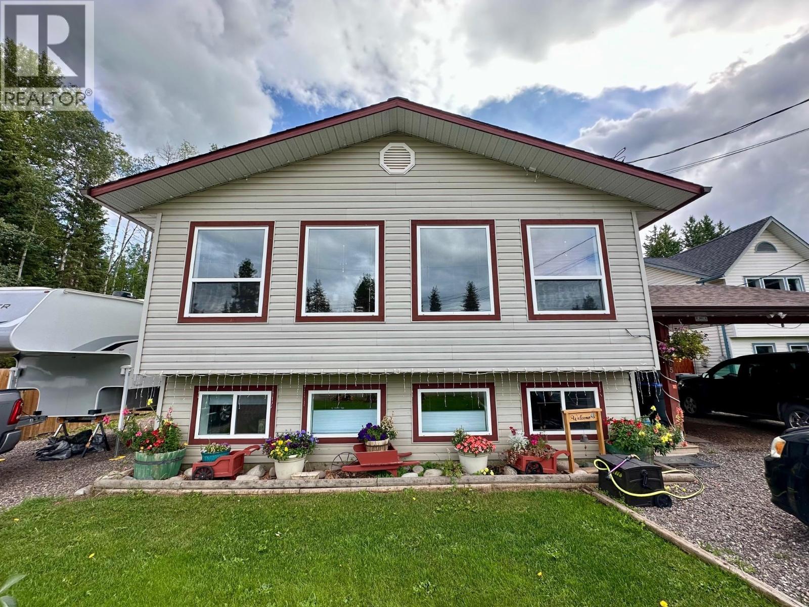 1465 WILLOW STREET, Telkwa
