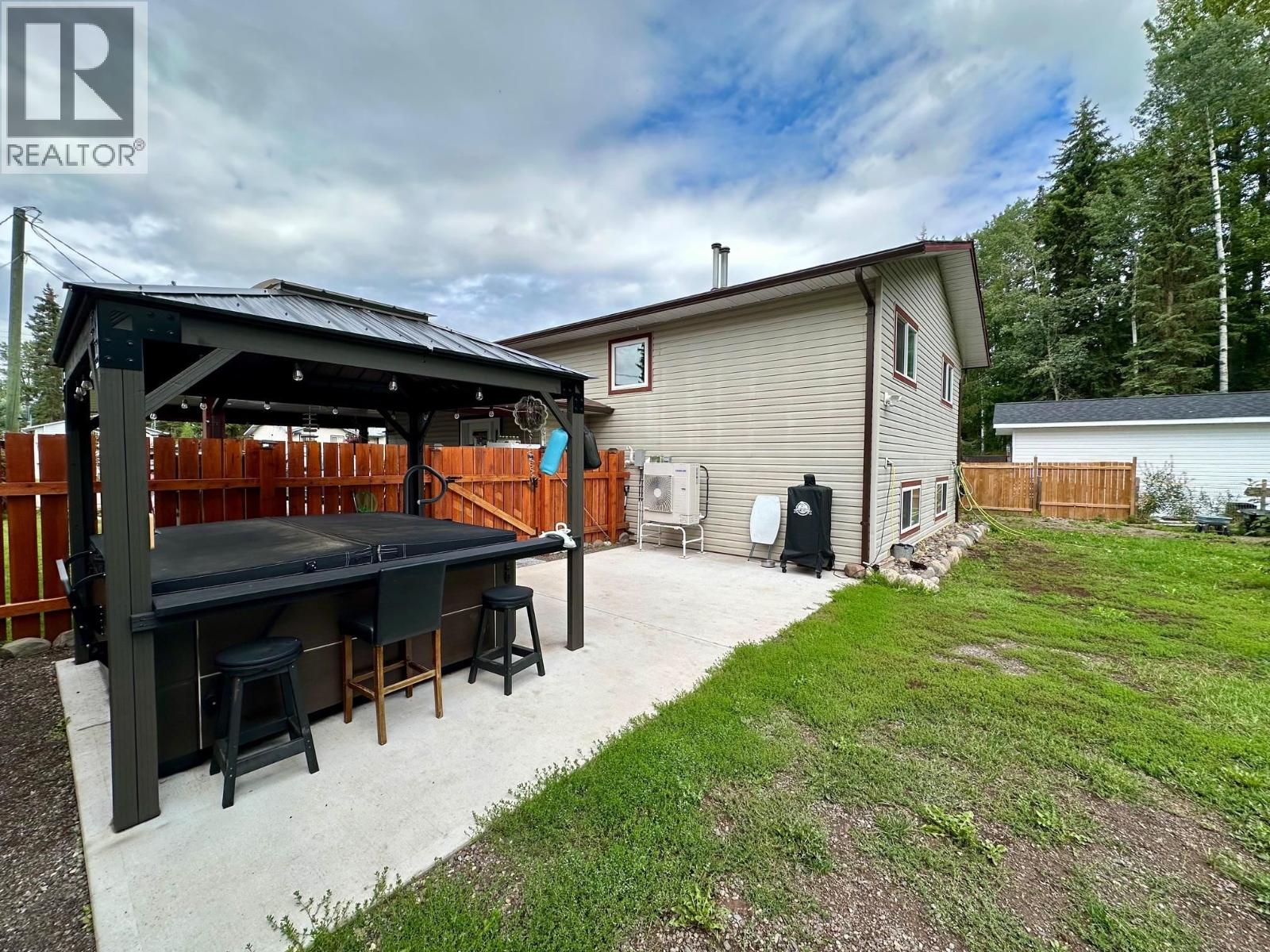 1465 WILLOW STREET, Telkwa