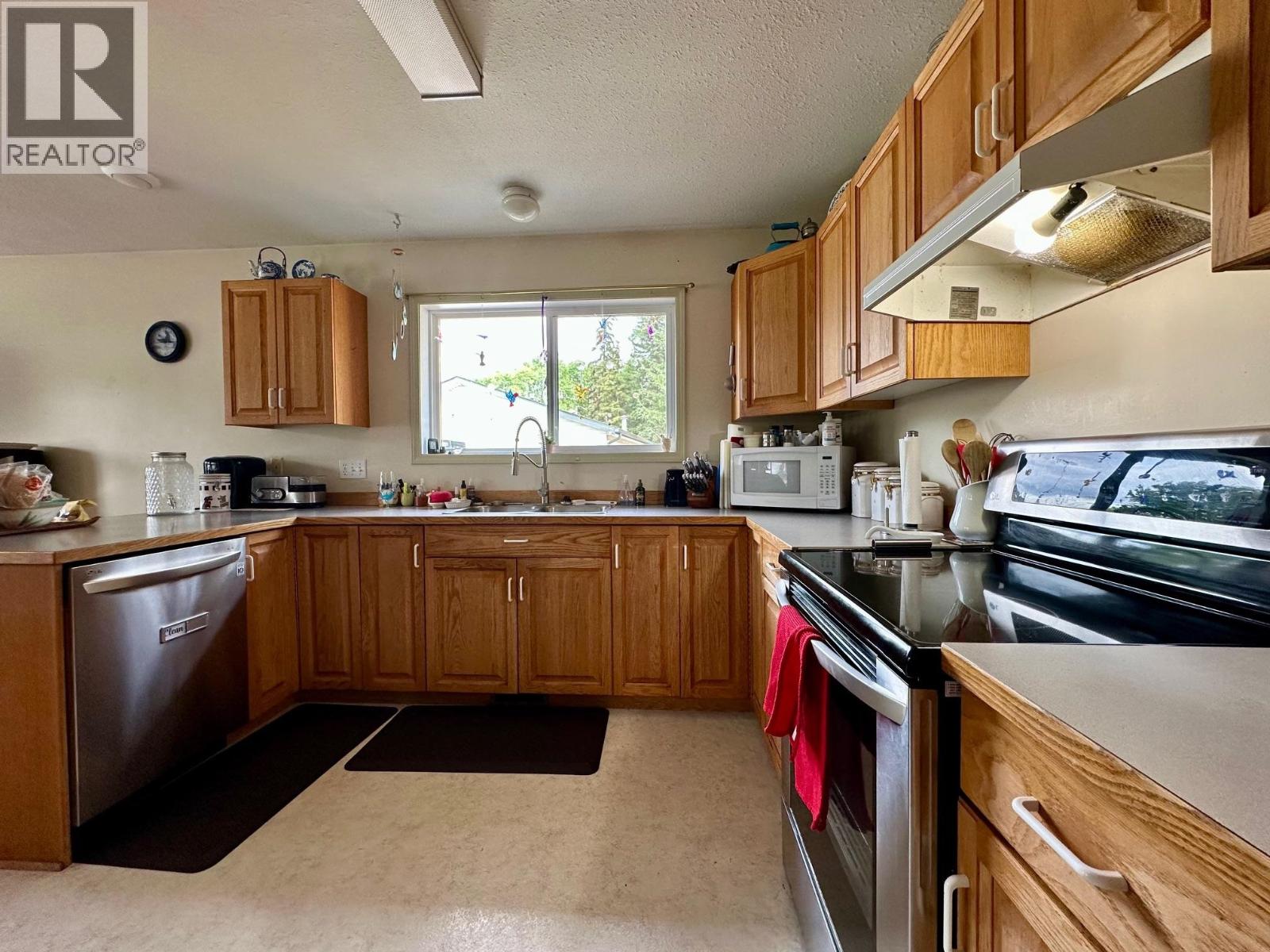 1465 WILLOW STREET, Telkwa