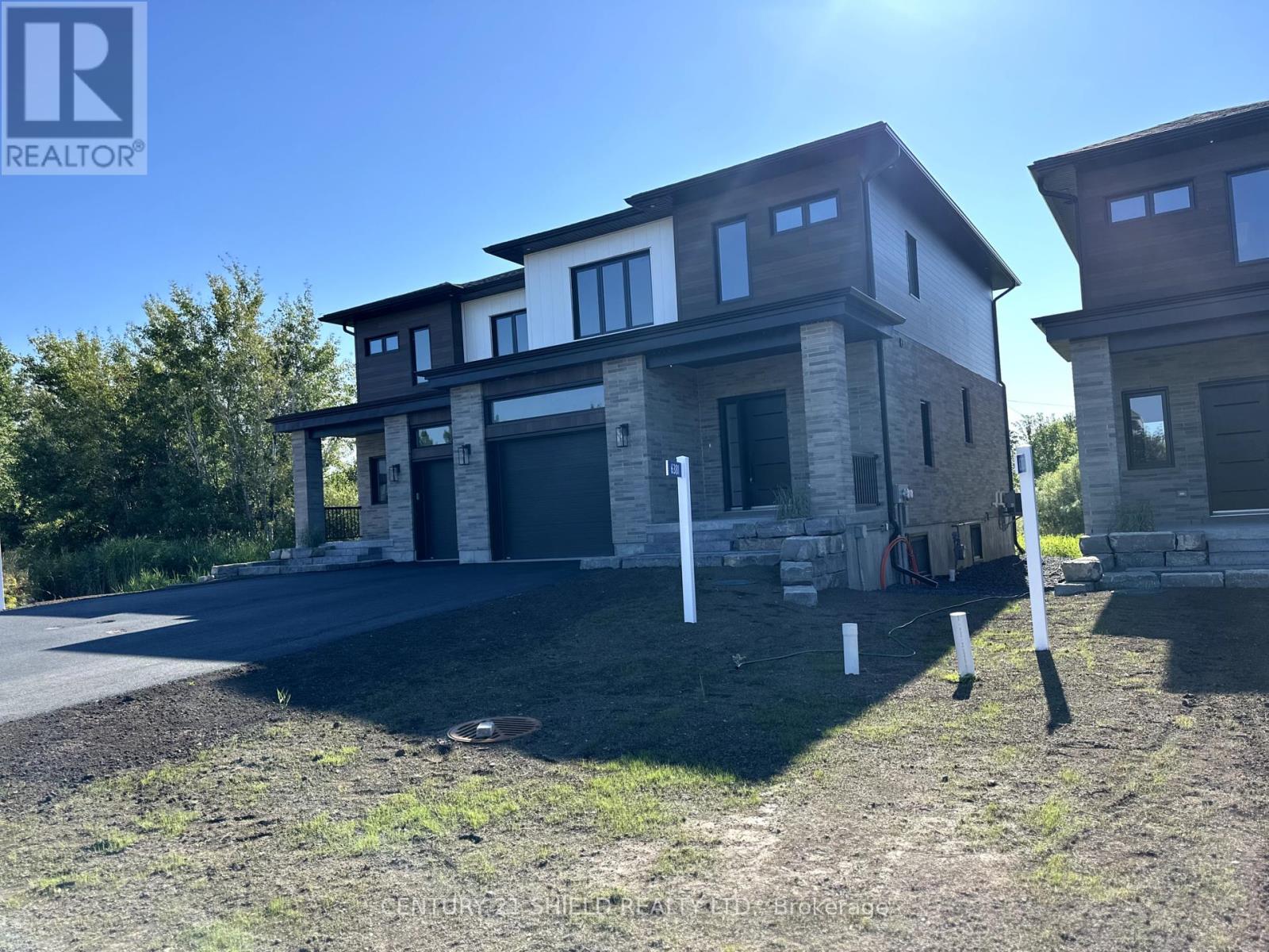 Photo 1 of 6831 Monument Way, South Glengarry ON