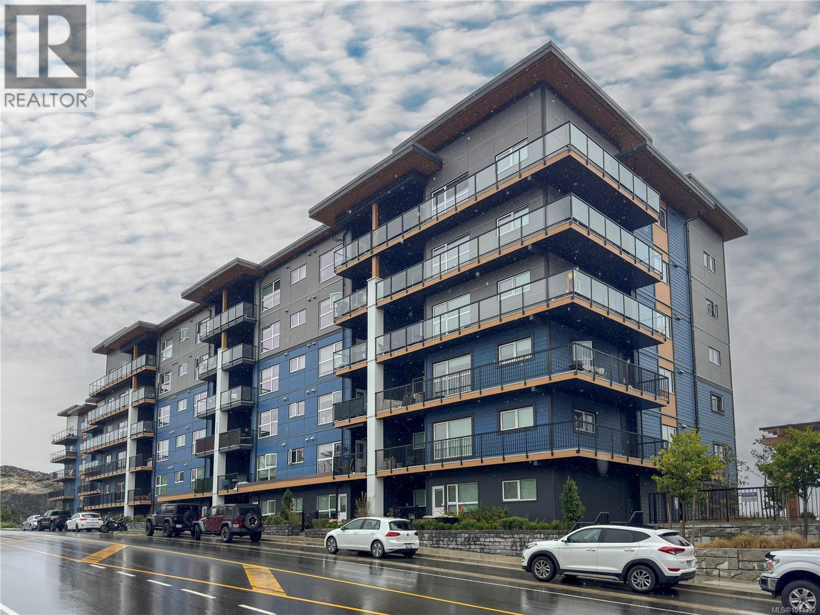 Photo 1 of 601 2465 Gateway Rd, Langford BC