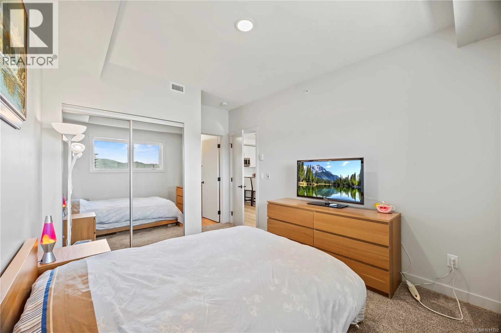 Photo 15 of 601 2465 Gateway Rd, Langford BC