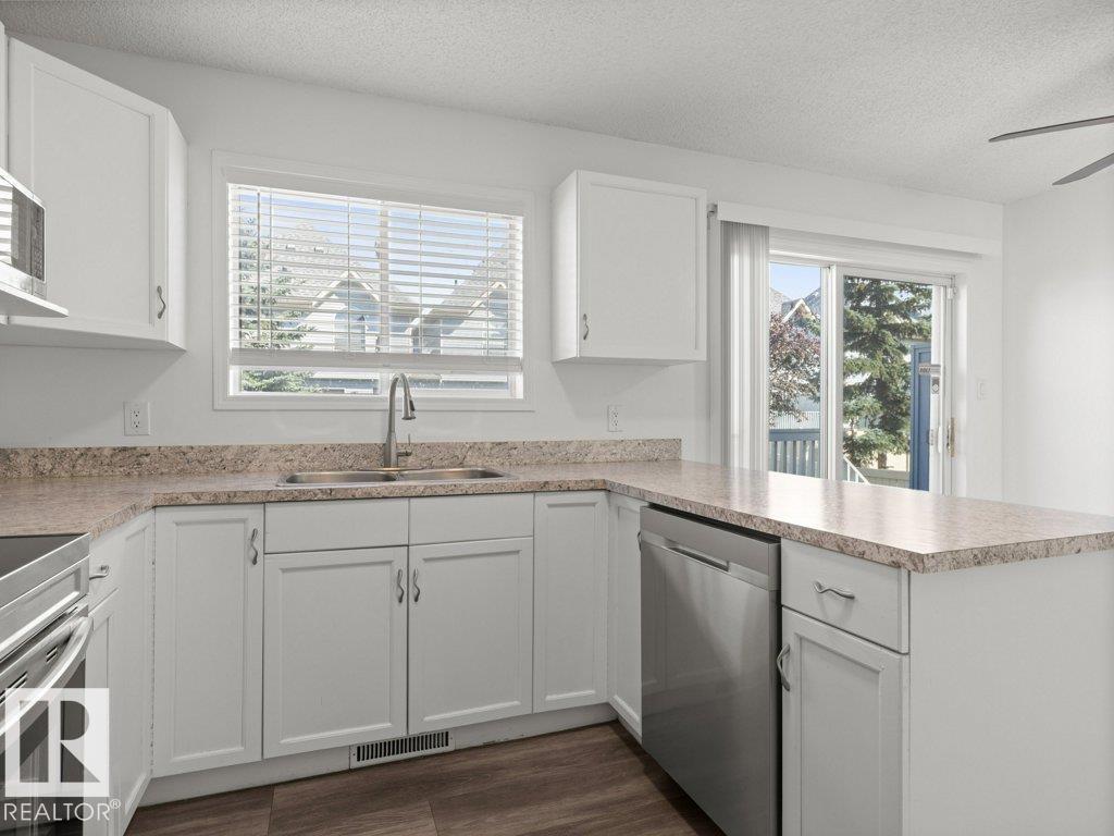 Photo 12 of 137 1670 Jamha Rd Nw, Edmonton AB