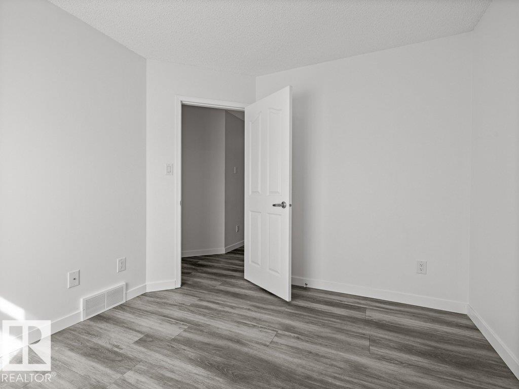 Photo 21 of 137 1670 Jamha Rd Nw, Edmonton AB