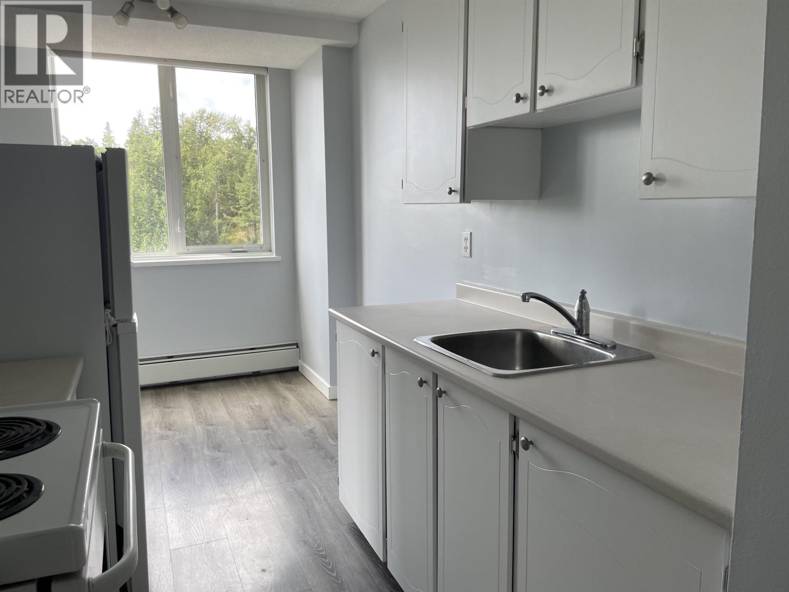 Photo 5 of 1204 1501 Queensway, Prince George BC