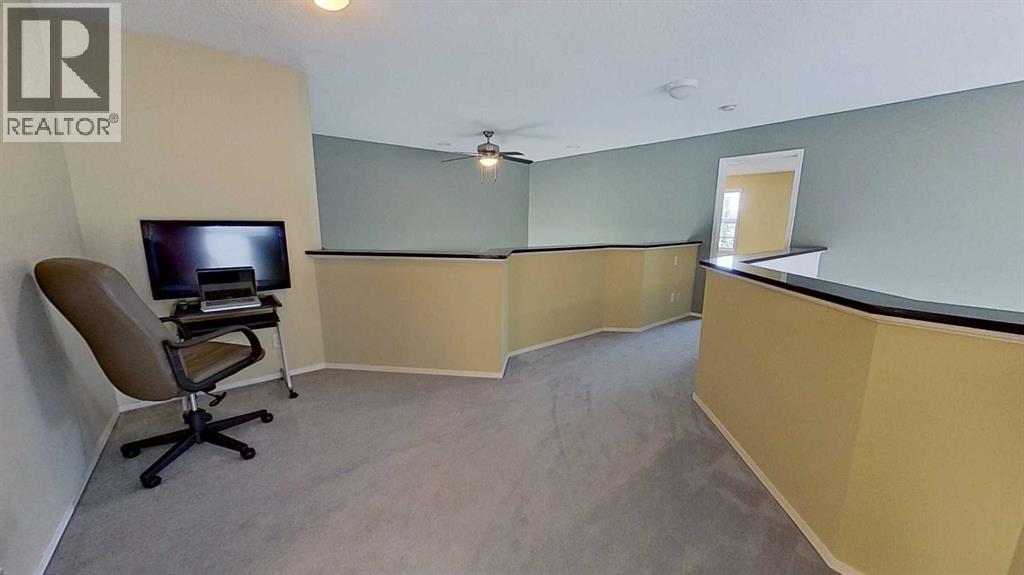 Single Family House for Sale in  Douglas Glen Gardens SE Douglasdale/Glen Calgary 
