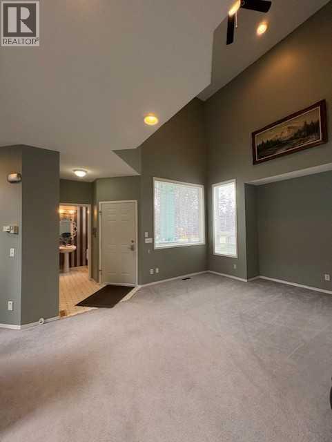 Single Family House for Sale in  Douglas Glen Gardens SE Douglasdale/Glen Calgary 
