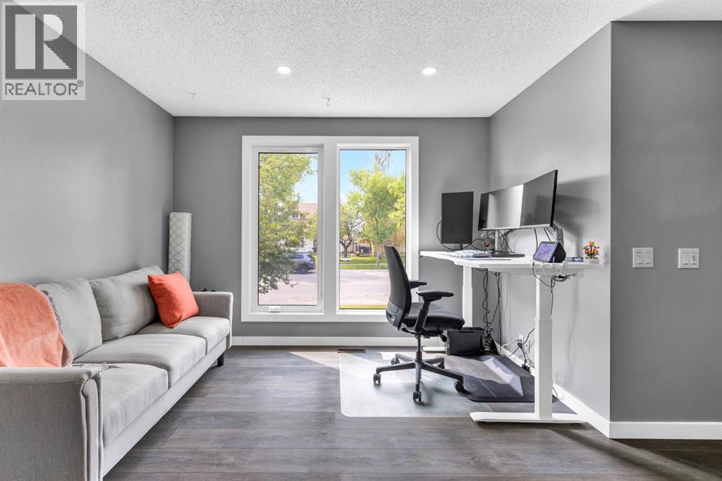 Single Family House for Sale in  Erin Woods Drive SE Erin Woods Calgary 