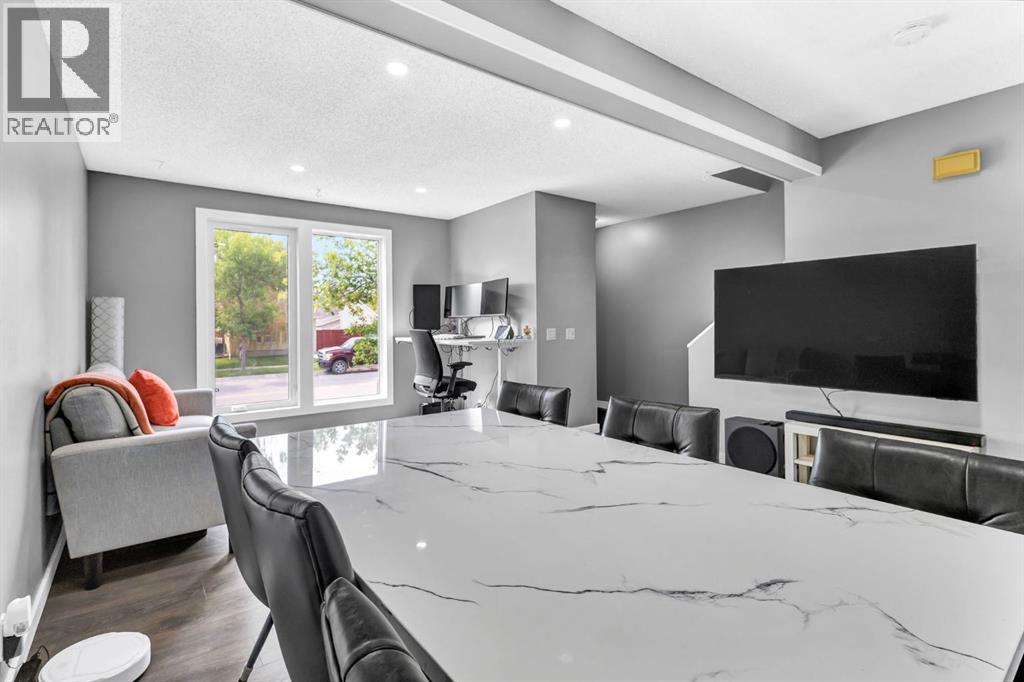 Single Family House for Sale in  Erin Woods Drive SE Erin Woods Calgary 