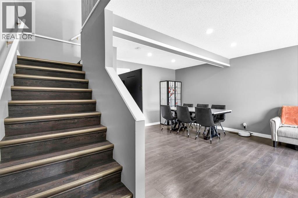Single Family House for Sale in  Erin Woods Drive SE Erin Woods Calgary 
