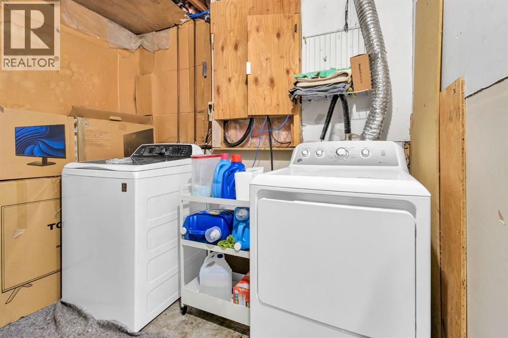 Single Family House for Sale in  Erin Woods Drive SE Erin Woods Calgary 