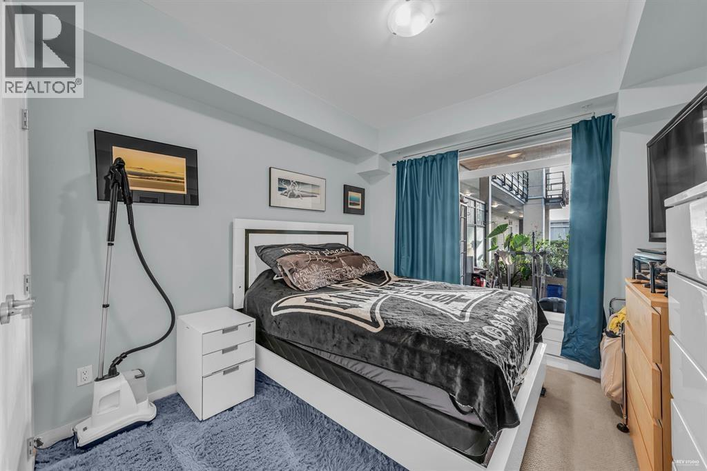 Photo 10 of 201 5248 Grimmer Street, Burnaby BC