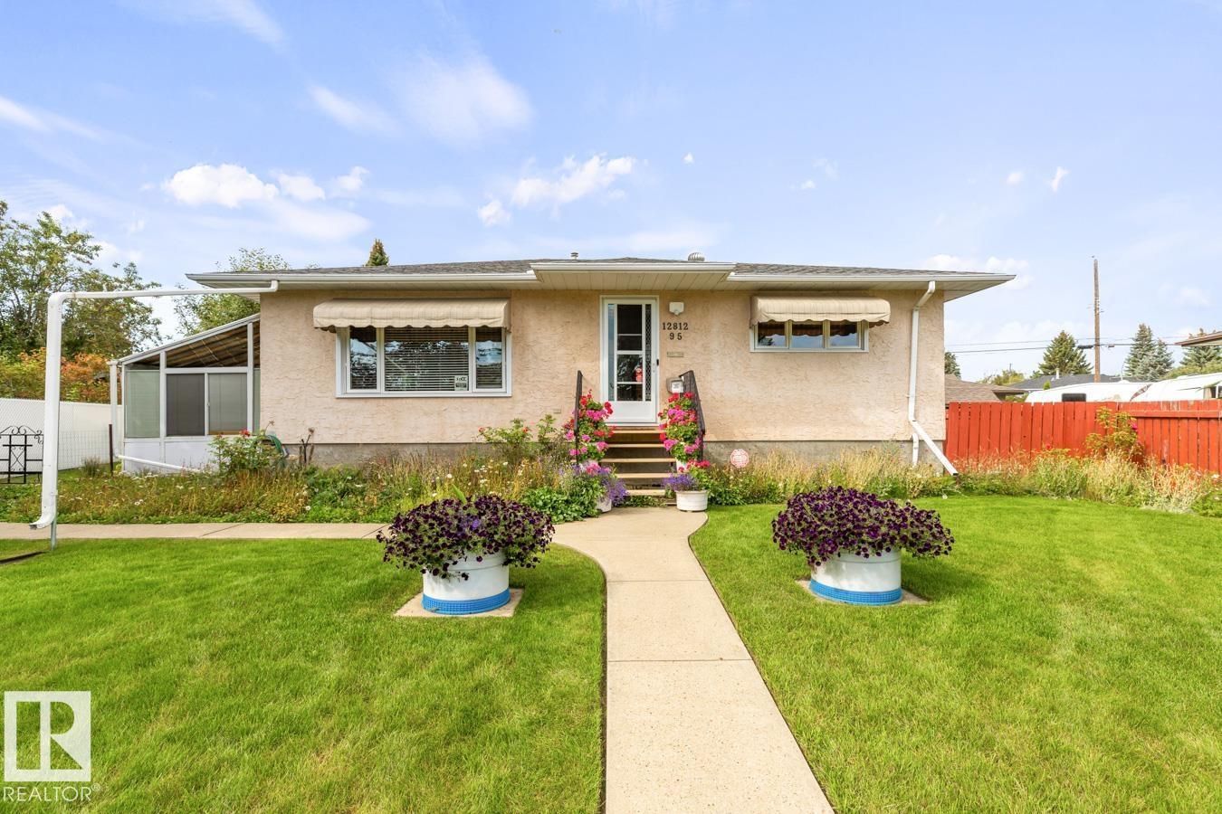 Single Family House Bungalow for Sale in   ST NW Edmonton 