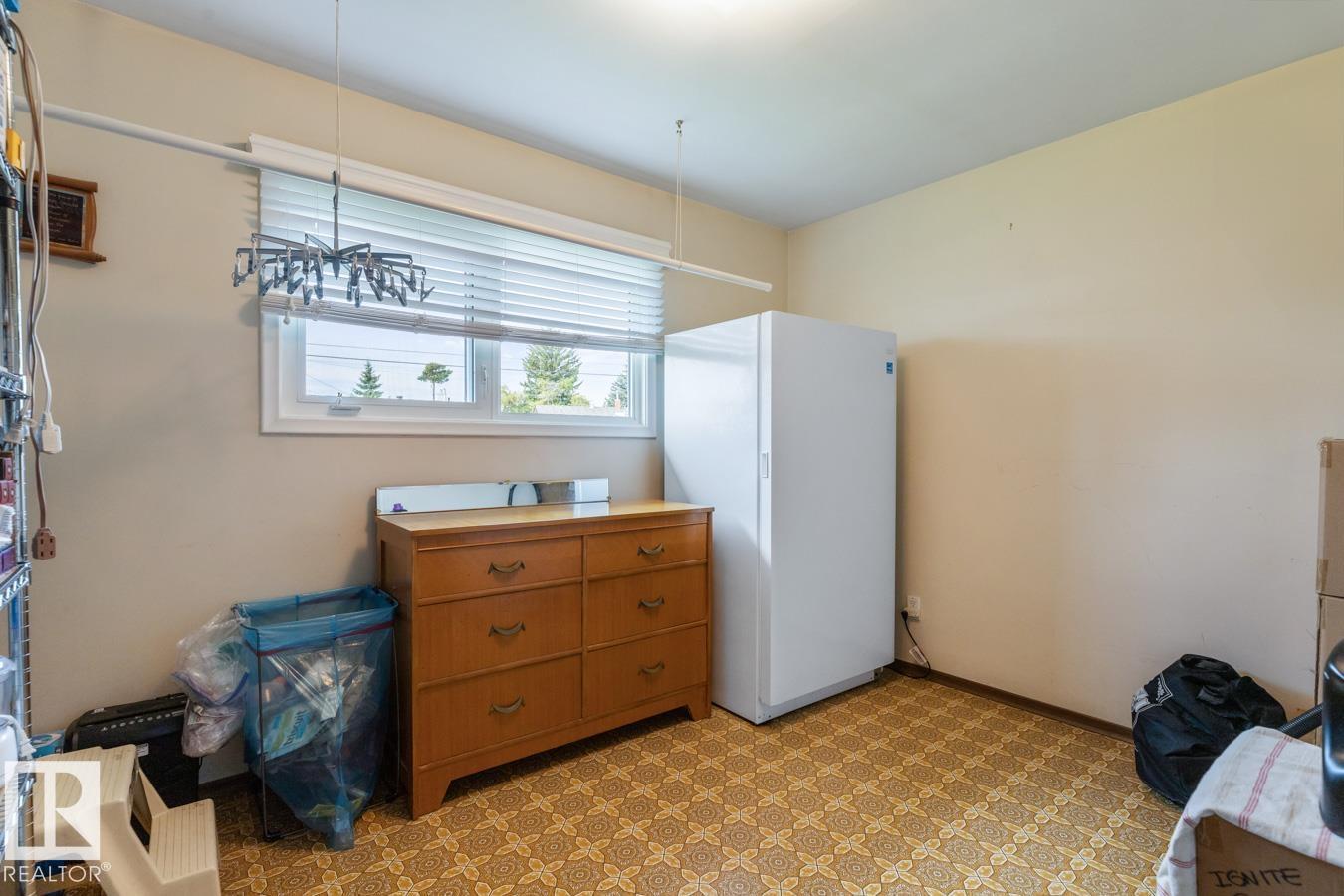 Single Family House Bungalow for Sale in   ST NW Edmonton 