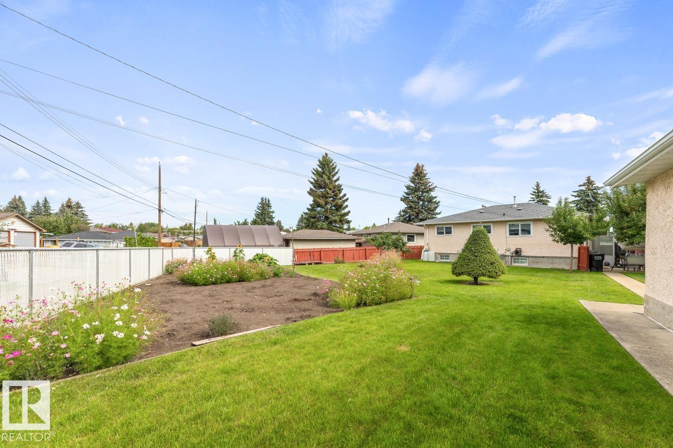 Single Family House Bungalow for Sale in   ST NW Edmonton 
