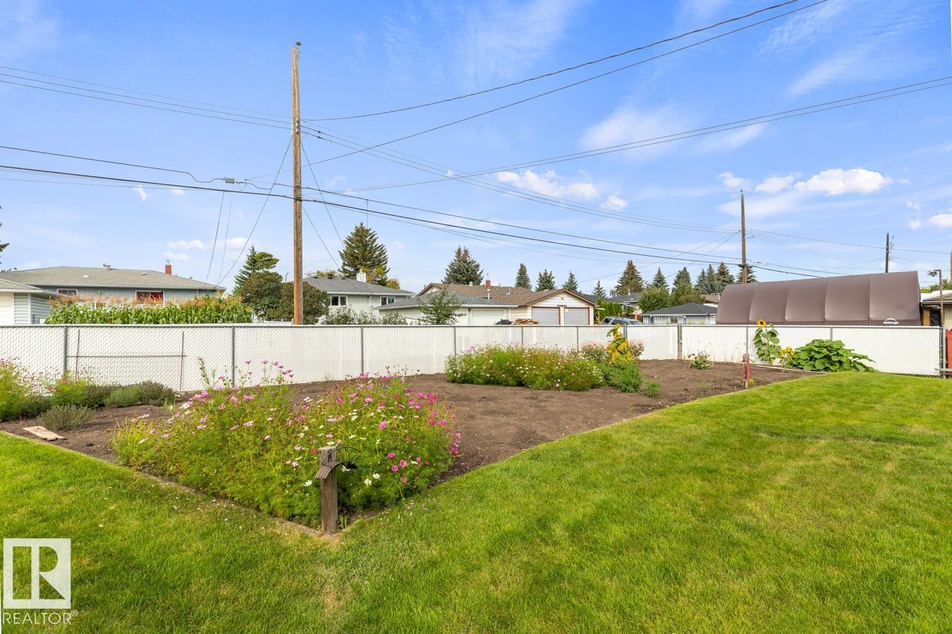 Single Family House Bungalow for Sale in   ST NW Edmonton 