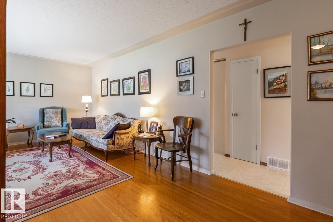 Single Family House Bungalow for Sale in   ST NW Edmonton 