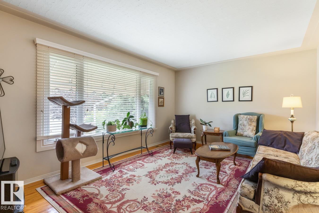 Single Family House Bungalow for Sale in   ST NW Edmonton 