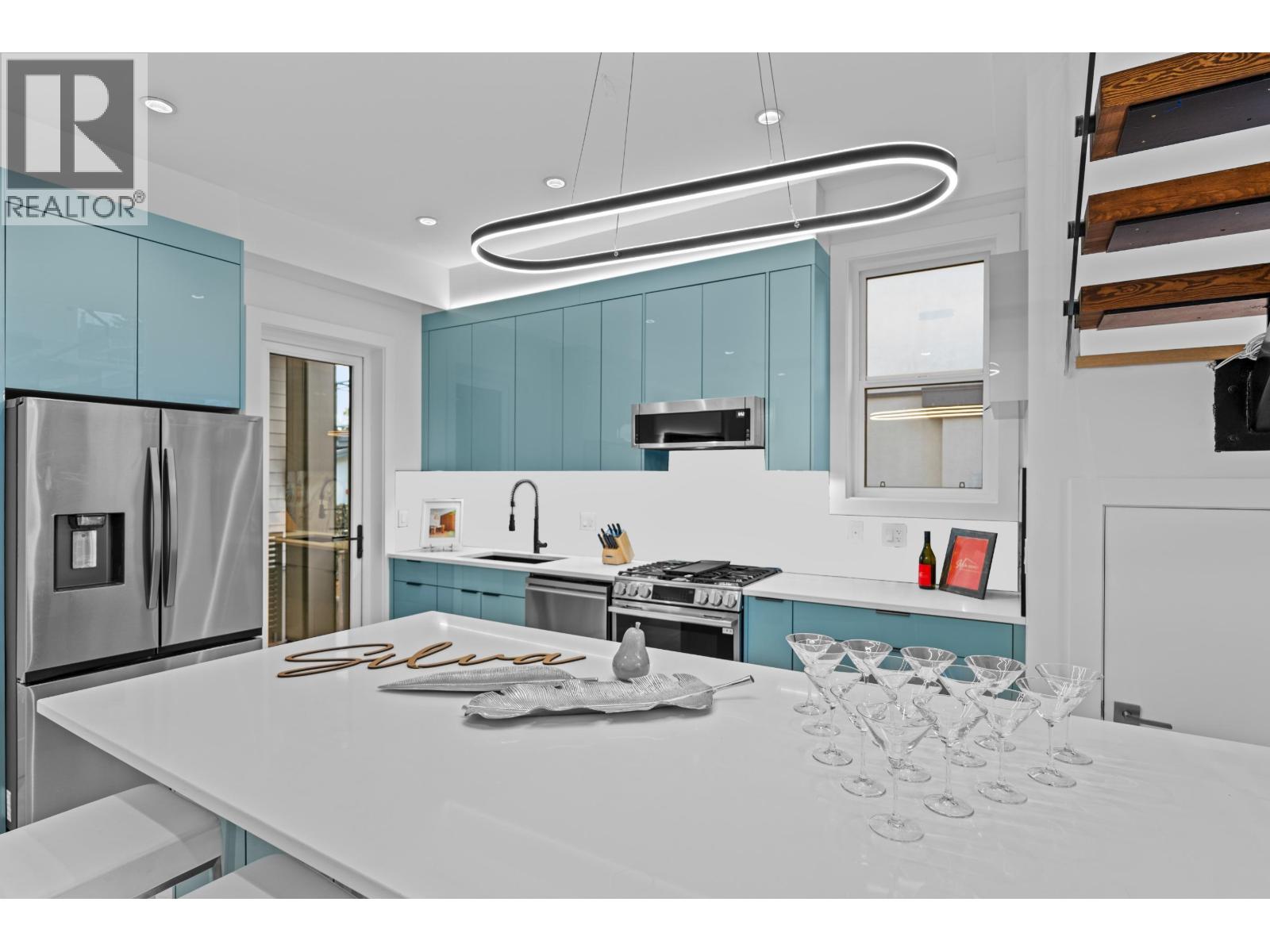 101 1204 HAMMOND AVENUE, Coquitlam