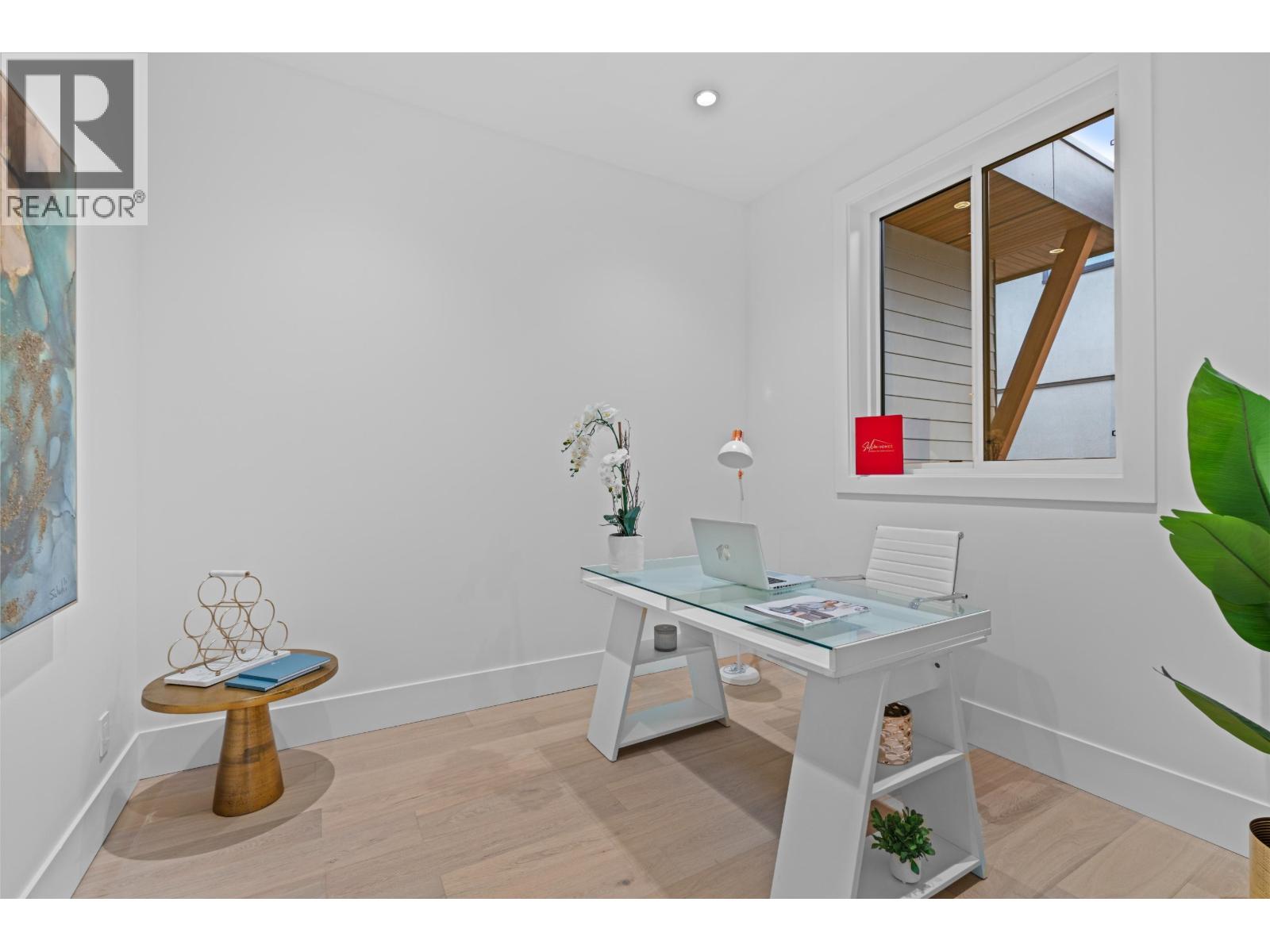 101 1204 HAMMOND AVENUE, Coquitlam