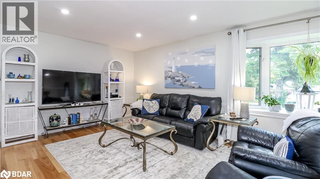 Photo 31 of 14 Conder Drive, Coldwater ON