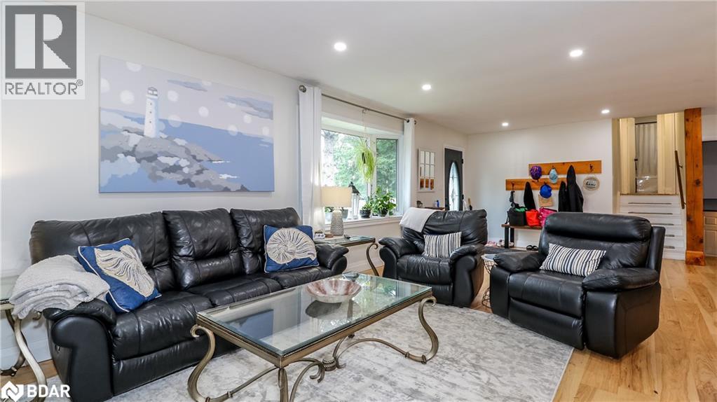 Photo 32 of 14 Conder Drive, Coldwater ON