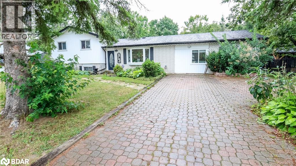 Photo 4 of 14 Conder Drive, Coldwater ON