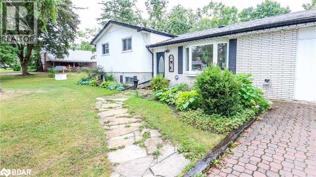 Photo 5 of 14 Conder Drive, Coldwater ON