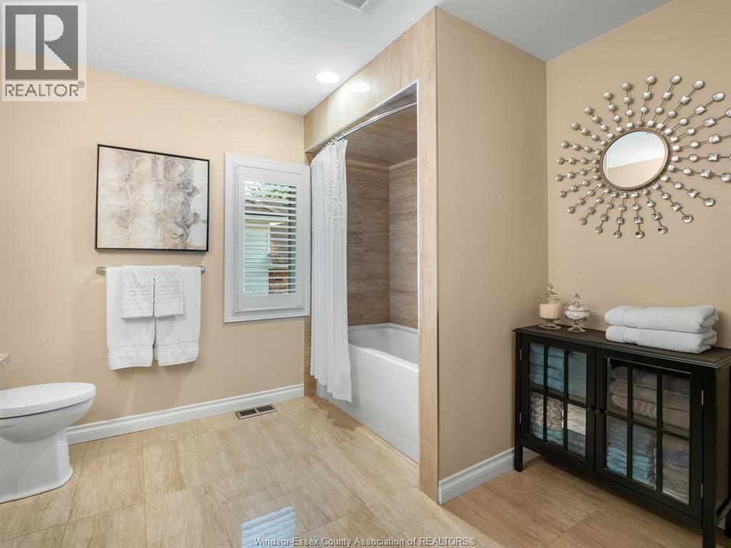Photo 14 of 4366 Guppy Court, Windsor ON
