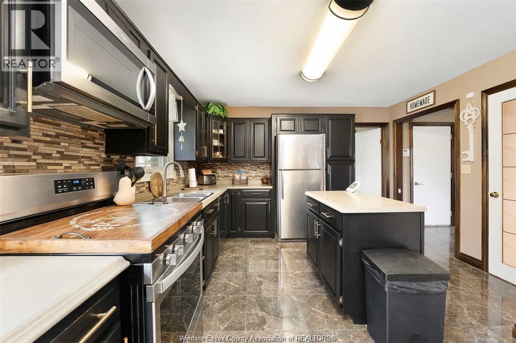 Photo 12 of 9 Evans Avenue, Leamington ON