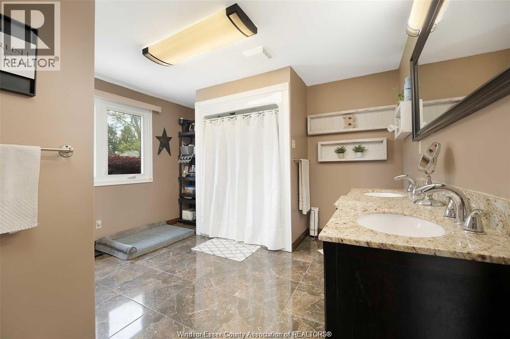 Photo 15 of 9 Evans Avenue, Leamington ON