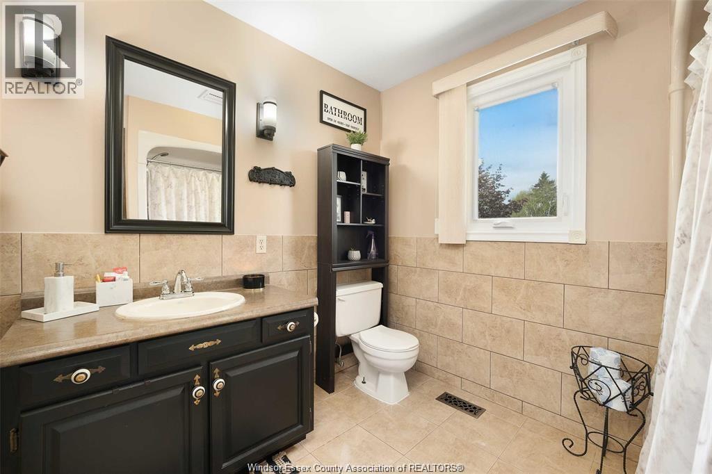 Photo 21 of 9 Evans Avenue, Leamington ON