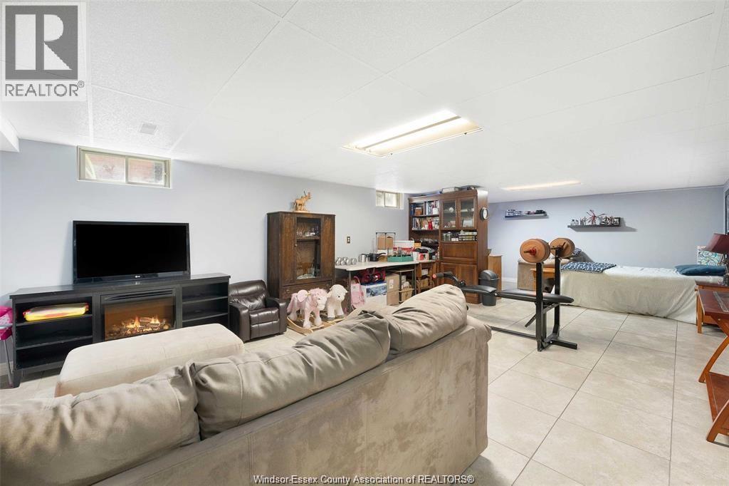 Photo 22 of 9 Evans Avenue, Leamington ON