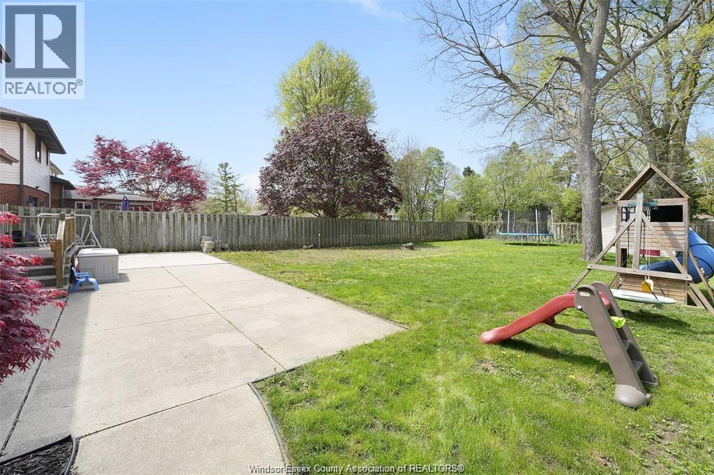 Photo 35 of 9 Evans Avenue, Leamington ON