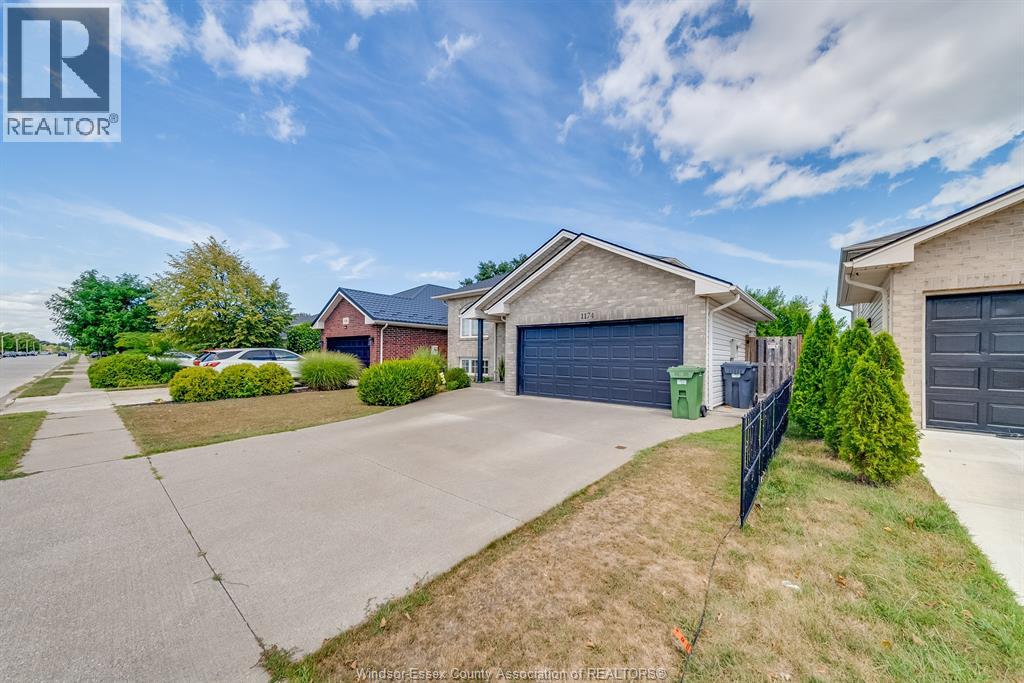 Photo 4 of 1174 Clover, Windsor ON