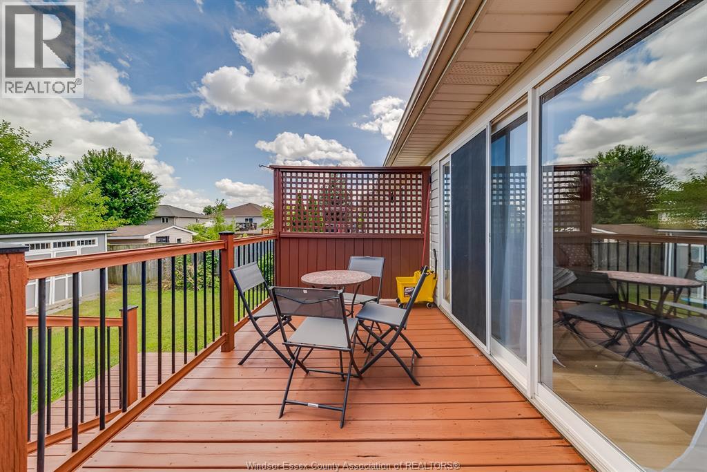 Photo 40 of 1174 Clover, Windsor ON