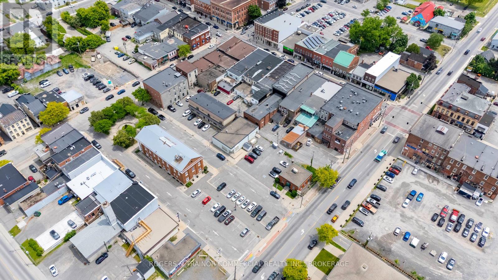 Photo 5 of 12 Market Square, Greater Napanee ON