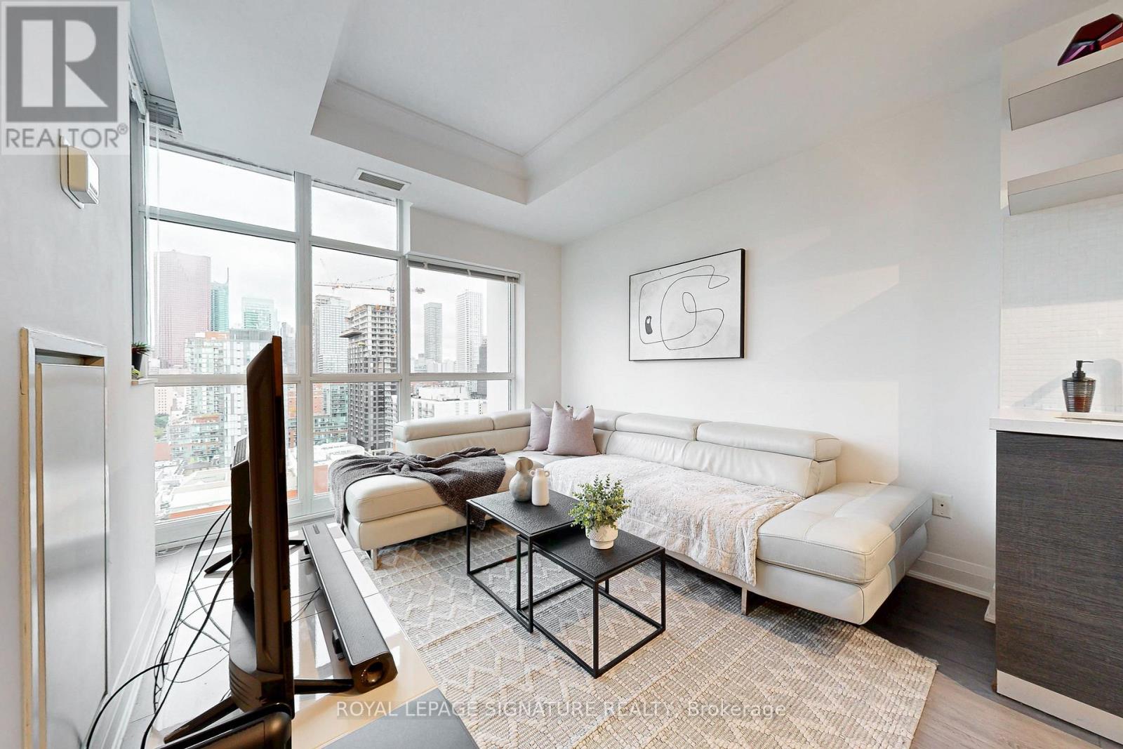 Photo 11 of Ph 11 400 Adelaide Street E, Toronto ON