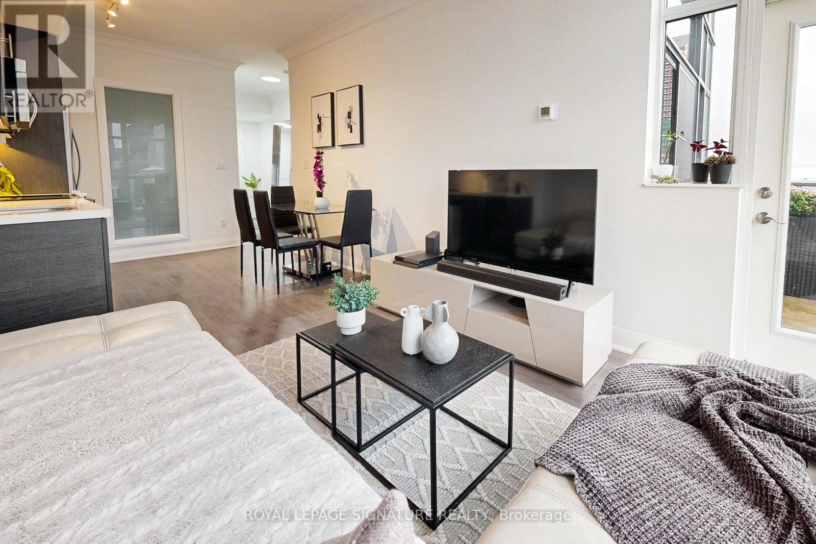 Photo 16 of Ph 11 400 Adelaide Street E, Toronto ON