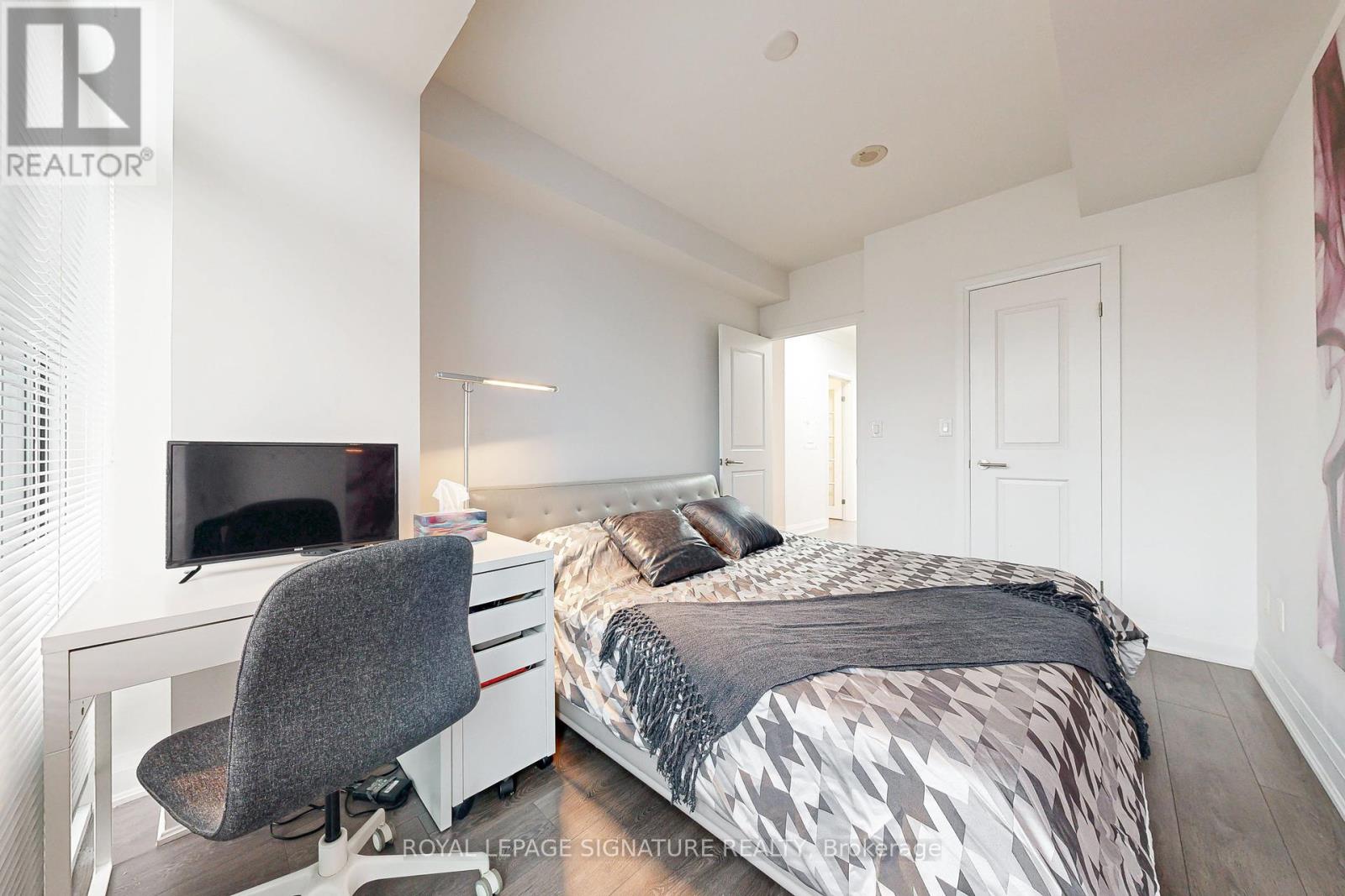 Photo 19 of Ph 11 400 Adelaide Street E, Toronto ON